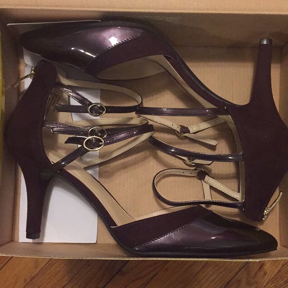 NEW LIZ CLAIBORNE SIZE 11MZIPNUP THE BACK HEEL